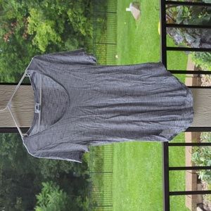 NWOT Old Navy T-shirt women's size medium